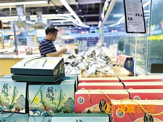 鲜肉粽、红豆粽、咸蛋黄肉牛八宝杂粮粽……舌尖上的端午 你“粽”意哪一款？(图1)