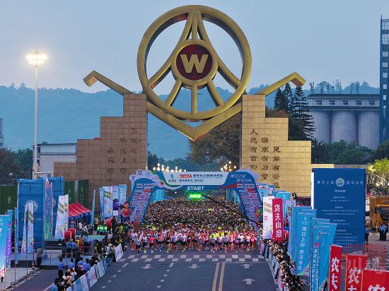 护航2026宜马的“幕后马拉松”(图1)